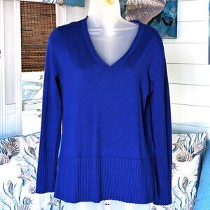 EUC Cable & Gauge Royal Blue Long Sleeve V Neck Sweater Size Small